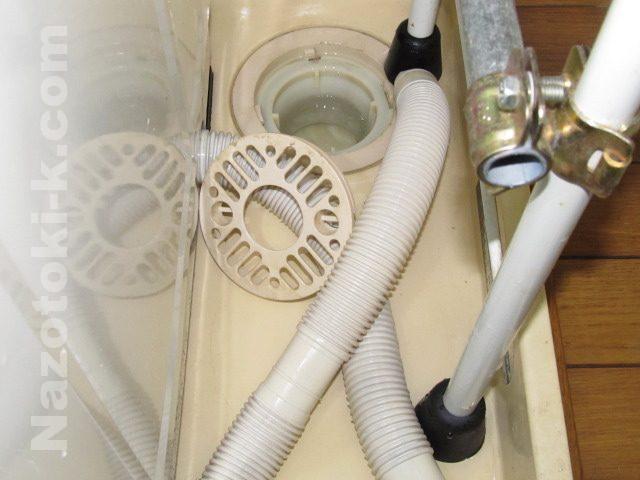 洗濯機の排水パイプの清掃 正しい設置で異臭の発生を抑える
